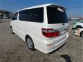 2004 Toyota Alphard