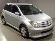 2004 Toyota IST