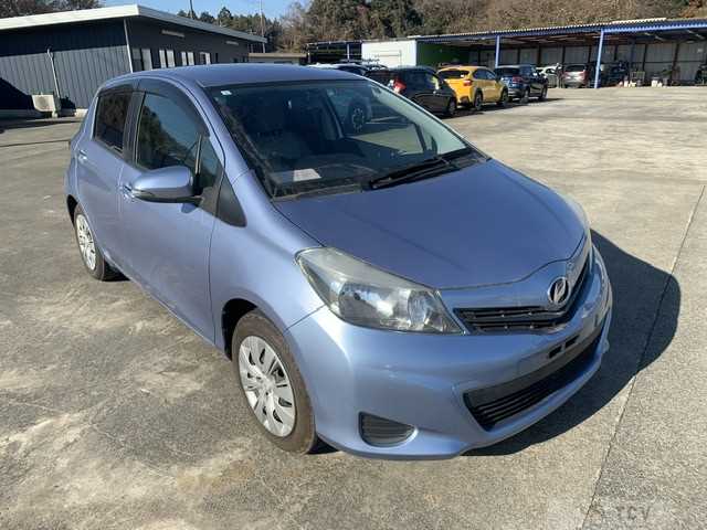 2013 Toyota Vitz