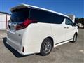 2019 Toyota Alphard Hybrid