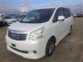2013 Toyota Noah