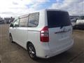 2013 Toyota Noah
