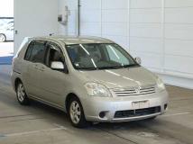 2005 Toyota Raum