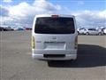 2006 Toyota Hiace Van