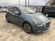 2016 Mazda Demio