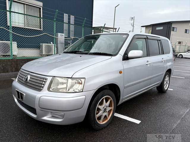 2004 Toyota Succeed
