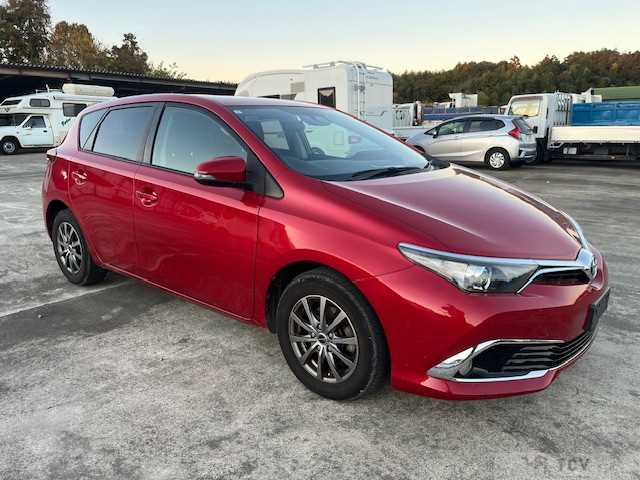 2017 Toyota Auris
