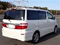 2004 Toyota Alphard
