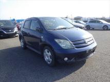 2004 Toyota IST