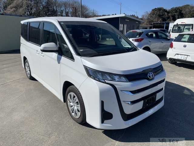 2022 Toyota Noah