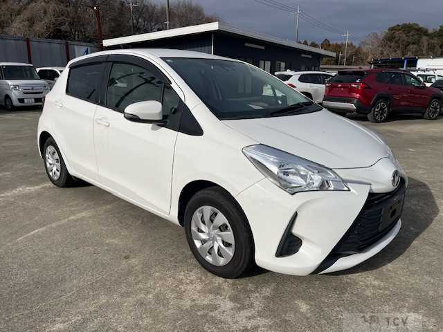 2017 Toyota Vitz