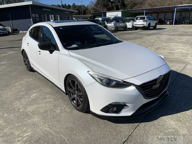 2015 Mazda Axela Sport