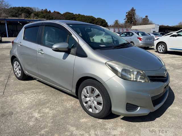 2011 Toyota Vitz