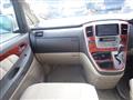 2003 Toyota Alphard