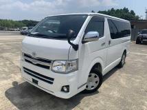 2013 Toyota Regiusace