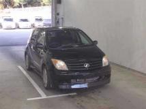 2003 Toyota IST