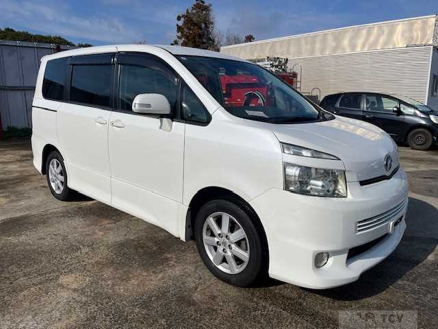 2008 Toyota Voxy