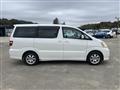 2004 Toyota Alphard