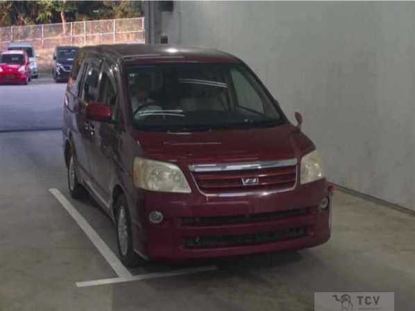 2007 Toyota Noah