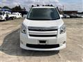 2010 Toyota Noah