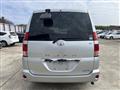 2007 Toyota Noah