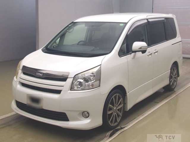 2009 Toyota Noah