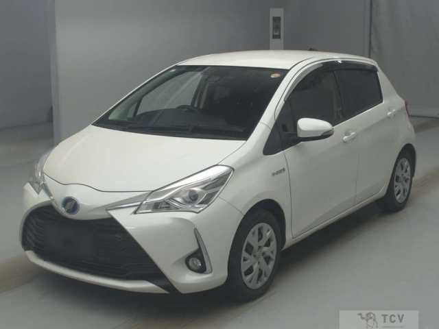 2017 Toyota Vitz
