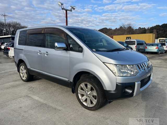 2008 Mitsubishi Delica D5