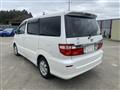 2004 Toyota Alphard