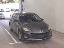 2013 Mazda Axela