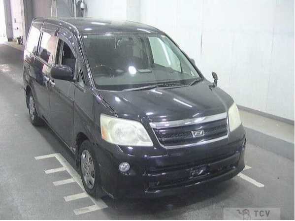 2006 Toyota Noah