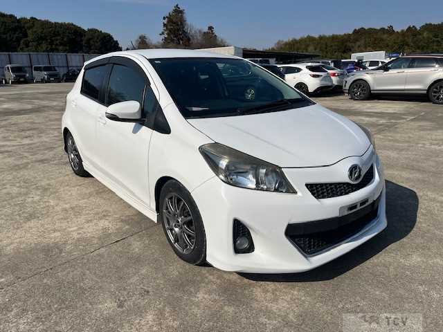 2011 Toyota Vitz