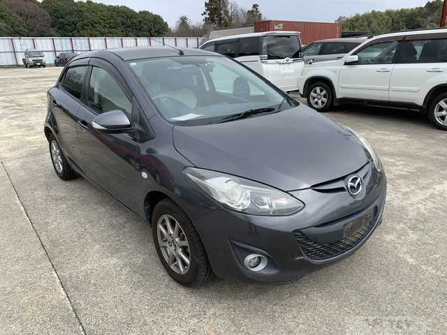 2013 Mazda Demio