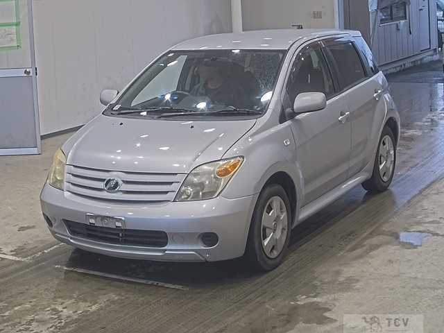 2006 Toyota IST