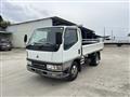 2000 Mitsubishi Canter
