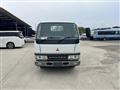 2000 Mitsubishi Canter