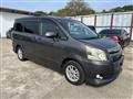 2009 Toyota Noah