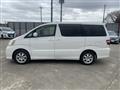 2004 Toyota Alphard