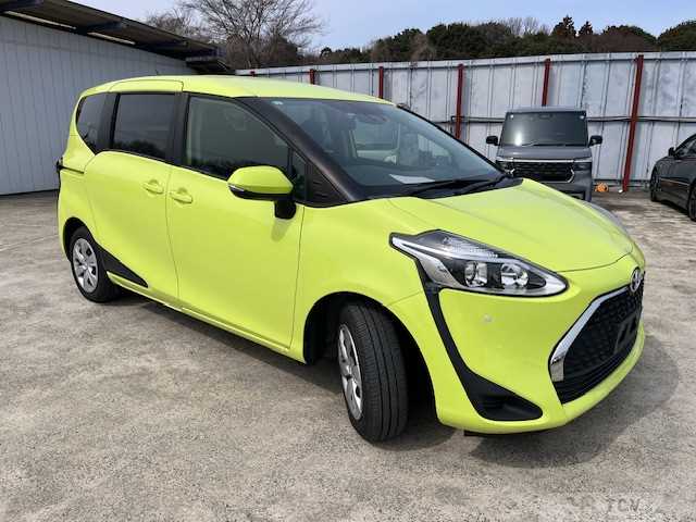 2022 Toyota Sienta