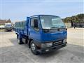 2002 Mitsubishi Canter