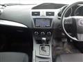 2013 Mazda Axela