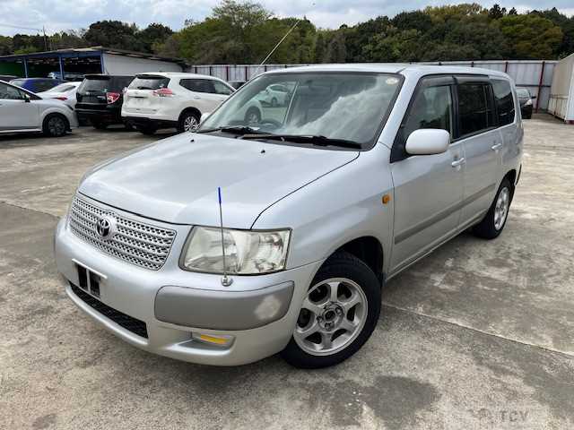 2004 Toyota Succeed