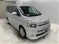 2007 Toyota Voxy