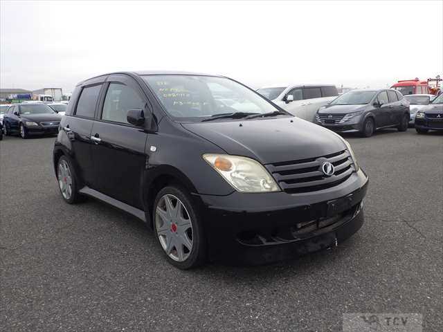 2003 Toyota IST