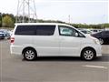 2003 Toyota Alphard