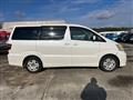 2003 Toyota Alphard