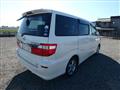 2005 Toyota Alphard
