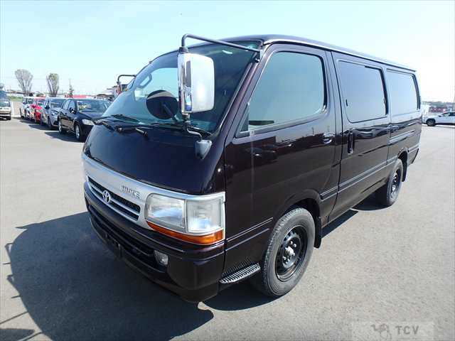 2004 Toyota Hiace Van
