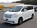 2010 Toyota Noah