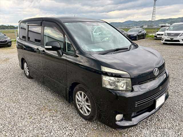 2009 Toyota Voxy